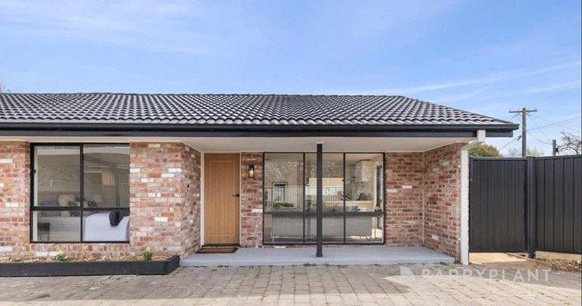 1/13 Almurta St, VIC 3350