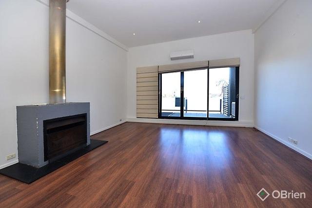 8/555 Main Street, VIC 3195