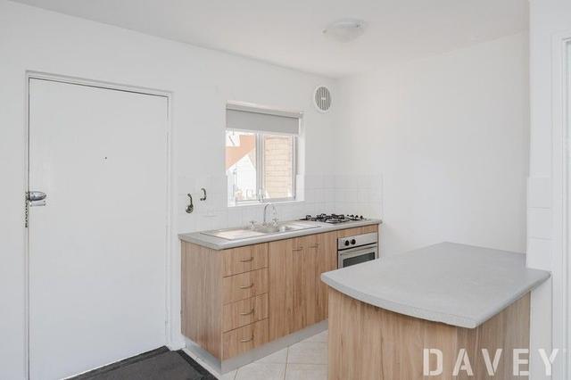 2/133 Albert Street, WA 6017