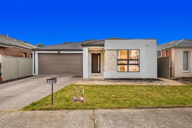 19 Arrow Road, VIC 3977