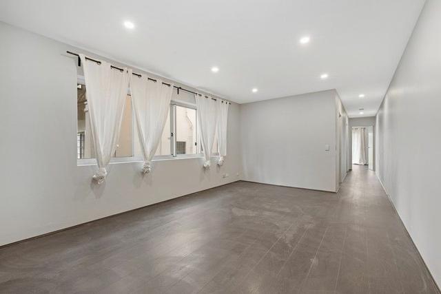 Unit 2/114 Murriverie Rd, NSW 2026