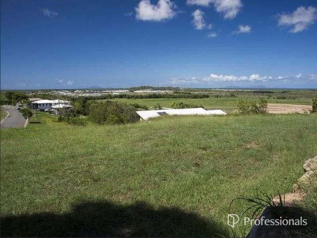 32 Shuttlewood Drive, QLD 4740