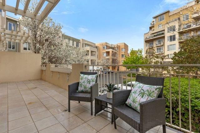 2/3 Liardet Street, VIC 3207