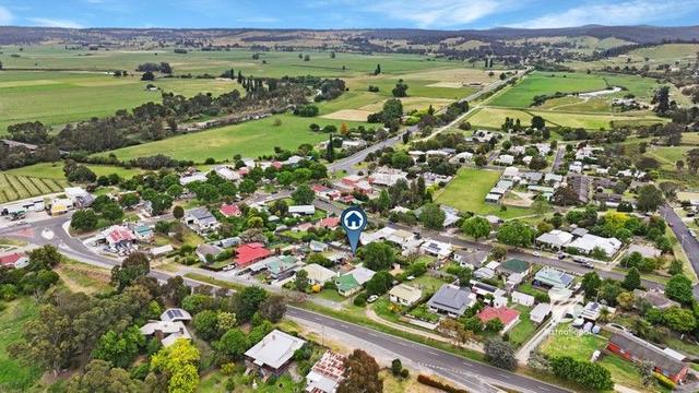 11 Great Alpine Road, VIC 3885