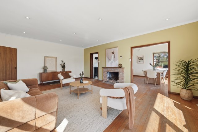 104 Hopetoun Circuit, ACT 2600