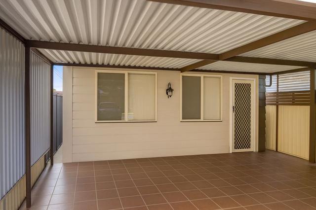 2/44 Firth Avenue, NSW 2168