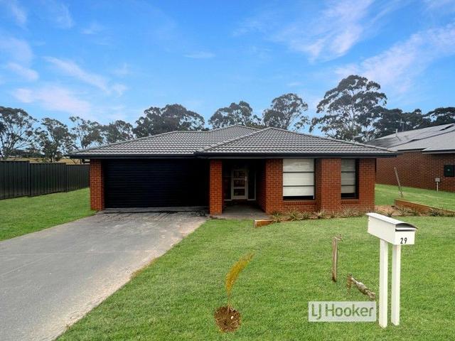 29 Houghton Crescent, VIC 3878