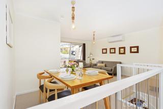 Open plan living to dining