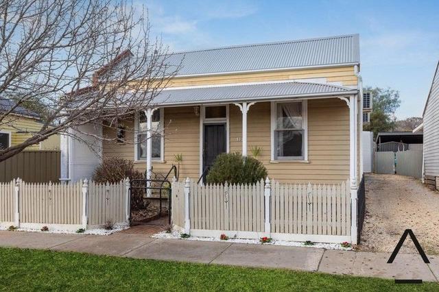 13 Neale Street, VIC 3550