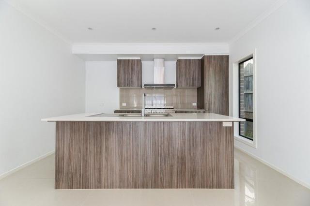 2/17 Ingleside Crescent, VIC 3150