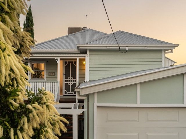 14 Connaught Street, QLD 4017