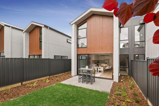 11 Ian Crescent, VIC 3042