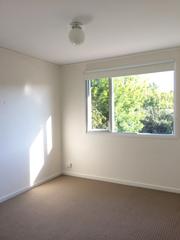 Bedroom 2 (2016-03-29)