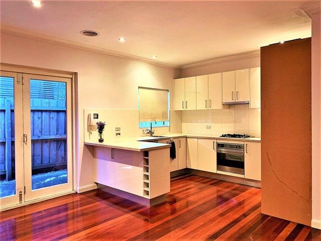 2/180 Warrigal Road, VIC 3166