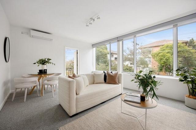 4/2 Rae Court, VIC 3181