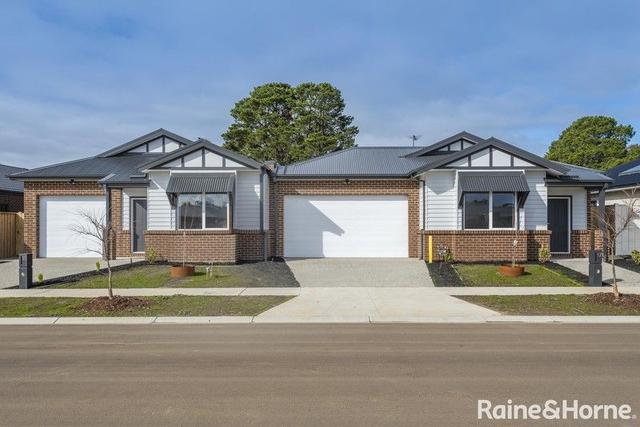 15 & 17 Angus Way, VIC 3438