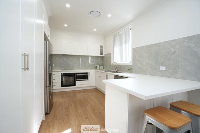 4 Clifton Boulevarde, NSW 2680