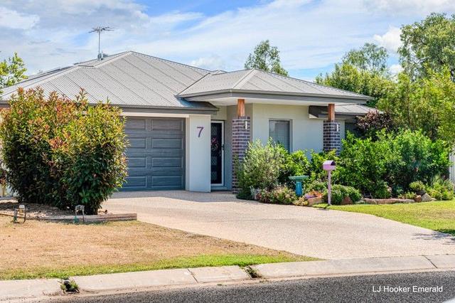 7 Canterbury Road, QLD 4720