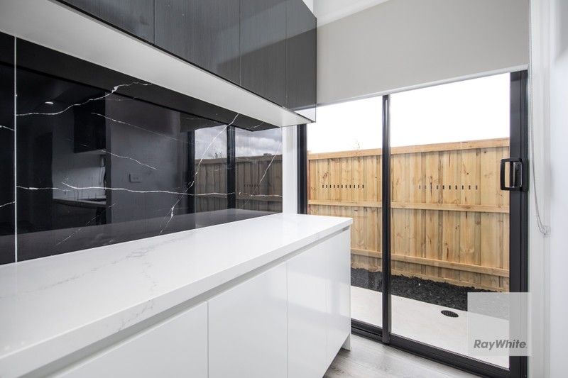 https://images.allhomes.com.au/property/photo/8d4cf8d4e899cf6516b7adbf81dad53c_hd.jpg