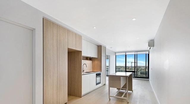 H919/40 Hall Street, VIC 3039