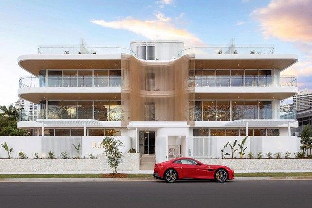 1/19-21 Rankin Parade, QLD 4217