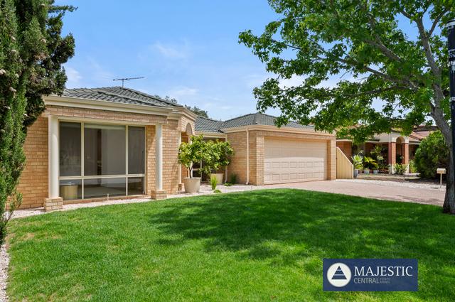 10 Felton Avenue, WA 6163