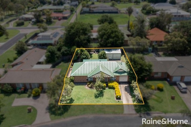 4 Hillcrest Place, QLD 4305