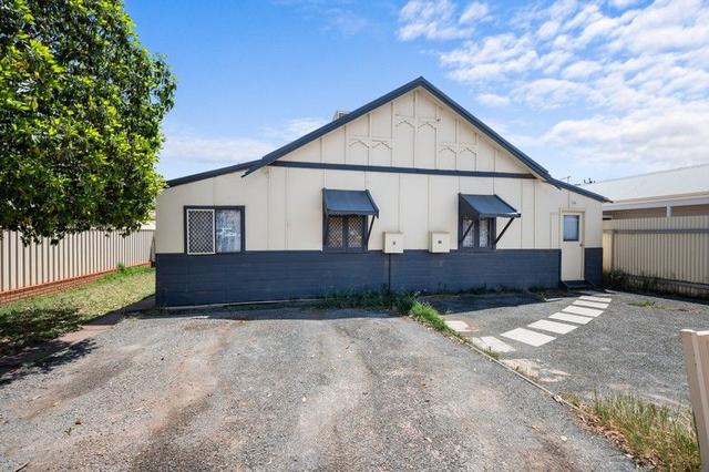 8 & 8b Davidson Street, WA 6430