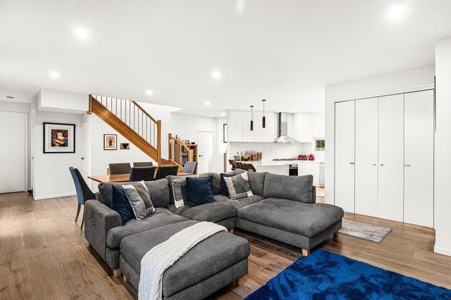 2/6 Page Street, VIC 3192