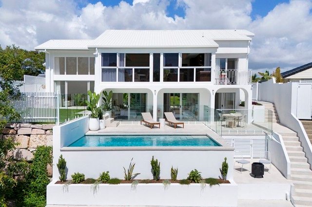 11 Australis  Court, QLD 4218