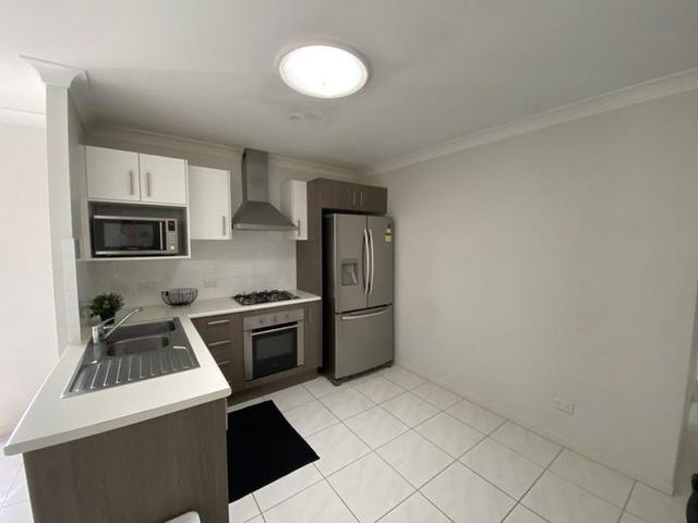 2/21 Pekin Close, QLD 4509