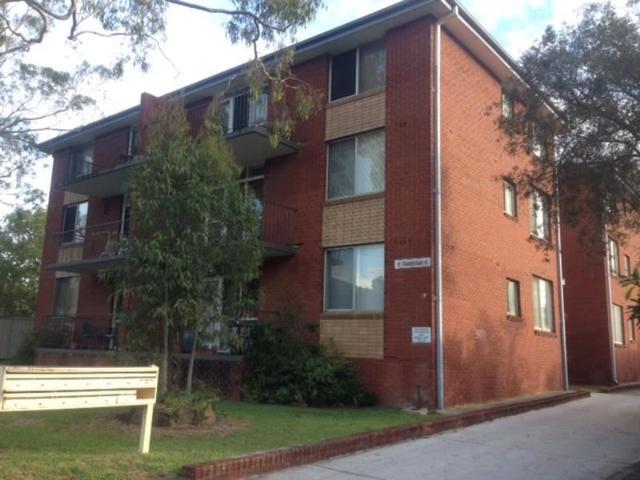 8/19 Chamberlain Street, NSW 2560