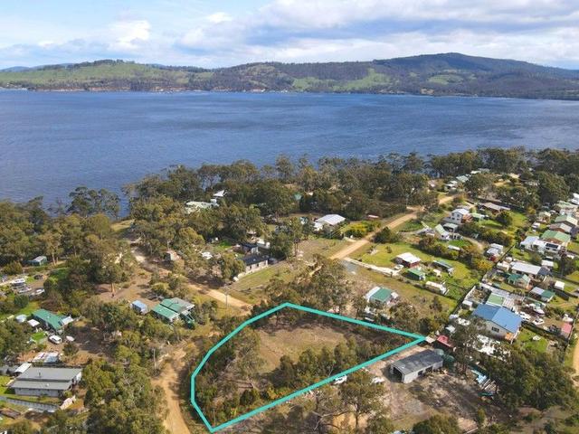 31 Cray Point Parade, TAS 7112