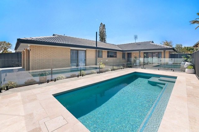 19 Menindee Avenue, QLD 4216