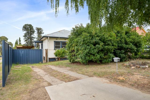 1 Adina Place, NSW 2630