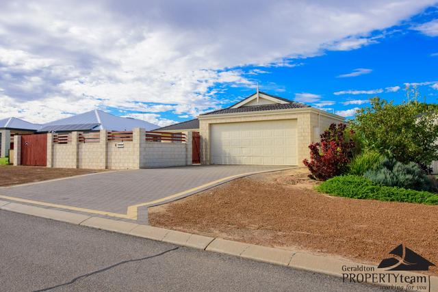 4 Half Moon Drive, WA 6530