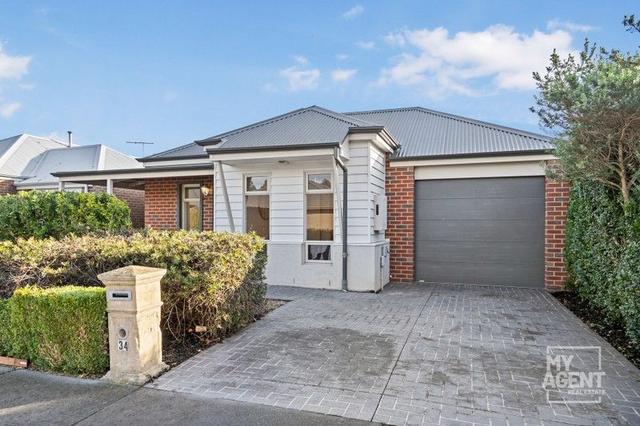 34 Riordan Crescent, VIC 3754