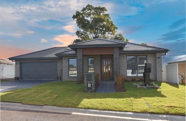 8 Yuwambi Close, NSW 2870