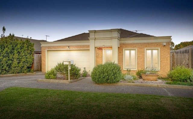4 Alessia Grove, VIC 3754