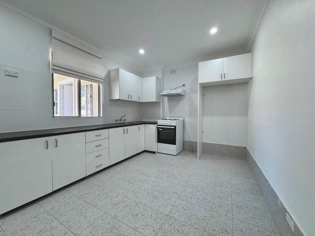 2/9 Maddock Street, NSW 2203