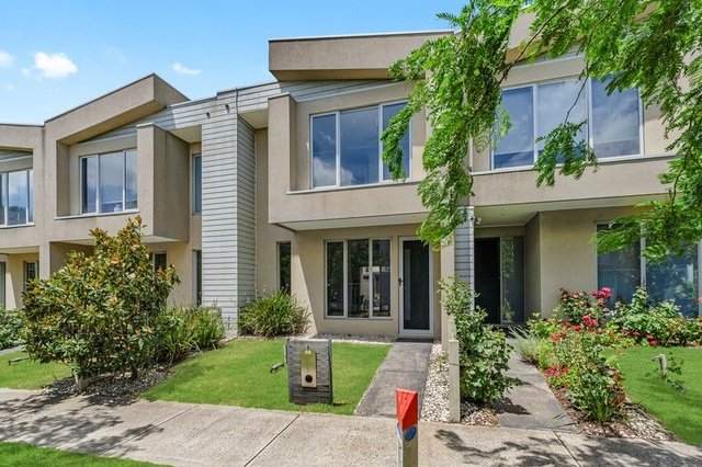6 Aviara Walk, VIC 3977