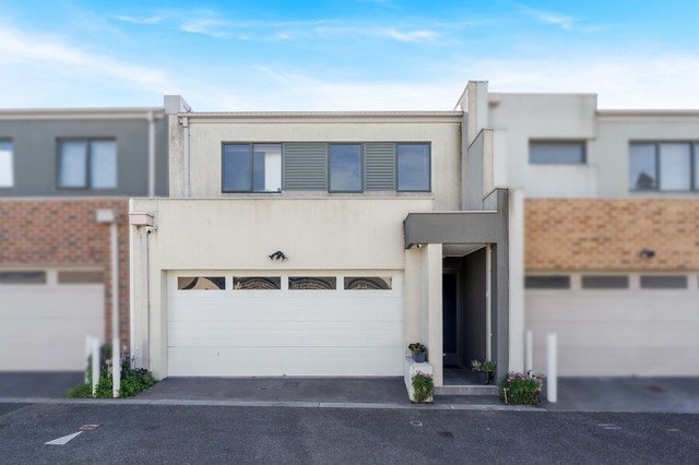 17/4 Delany Lane, VIC 3064