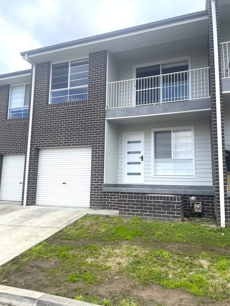 Unit 2/118A Bourke Street, NSW 2580