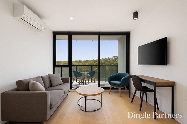 724/20 Shamrock  Street, VIC 3067