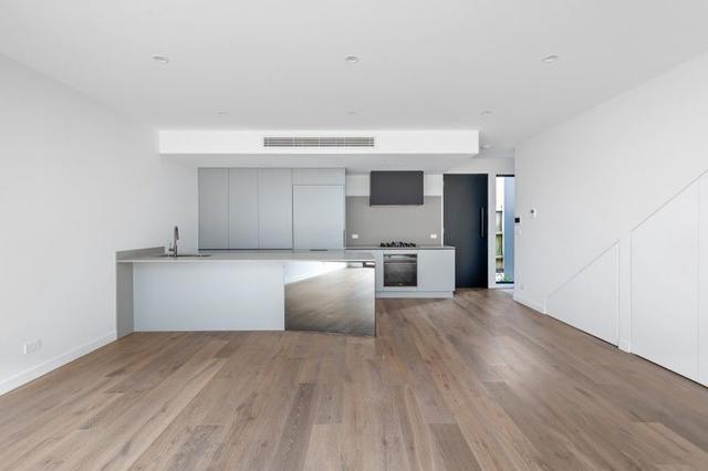 4/9 Normanby Avenue, VIC 3071
