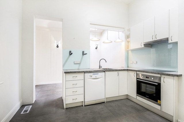 12 Glenmark Avenue, VIC 3182