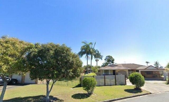 1/14 Crimson Crt, QLD 4220
