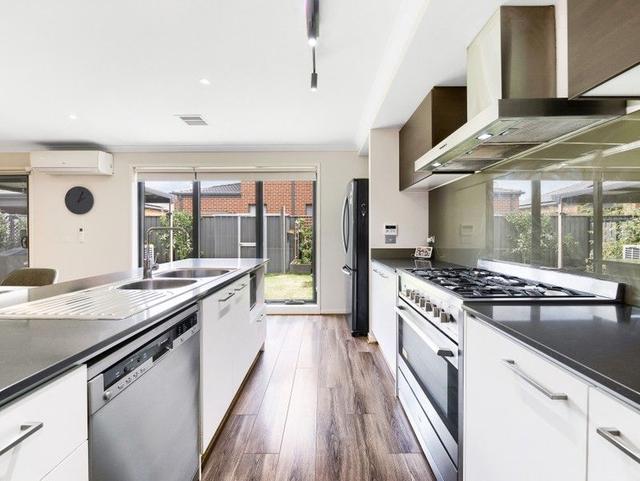 22 Fenix Way, VIC 3978