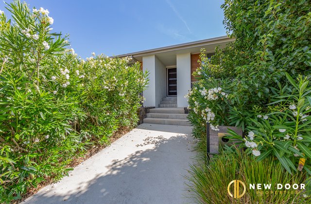 32 Whitrod Avenue, ACT 2913