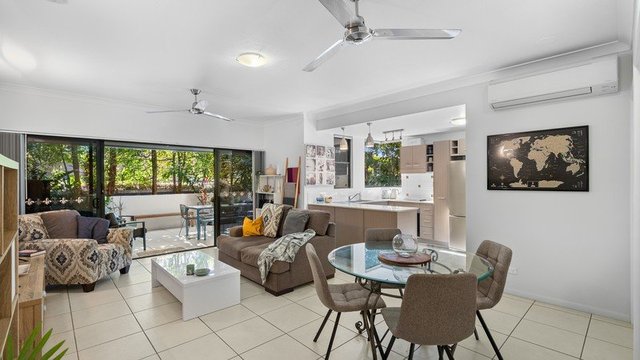 3/172 McLeod Street, QLD 4870